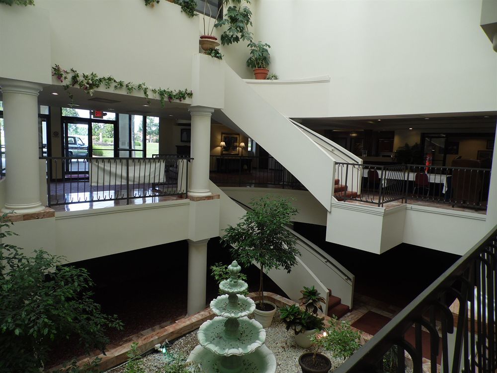 Regalia Hotel & Conference Center Village of Four Seasons Exterior foto